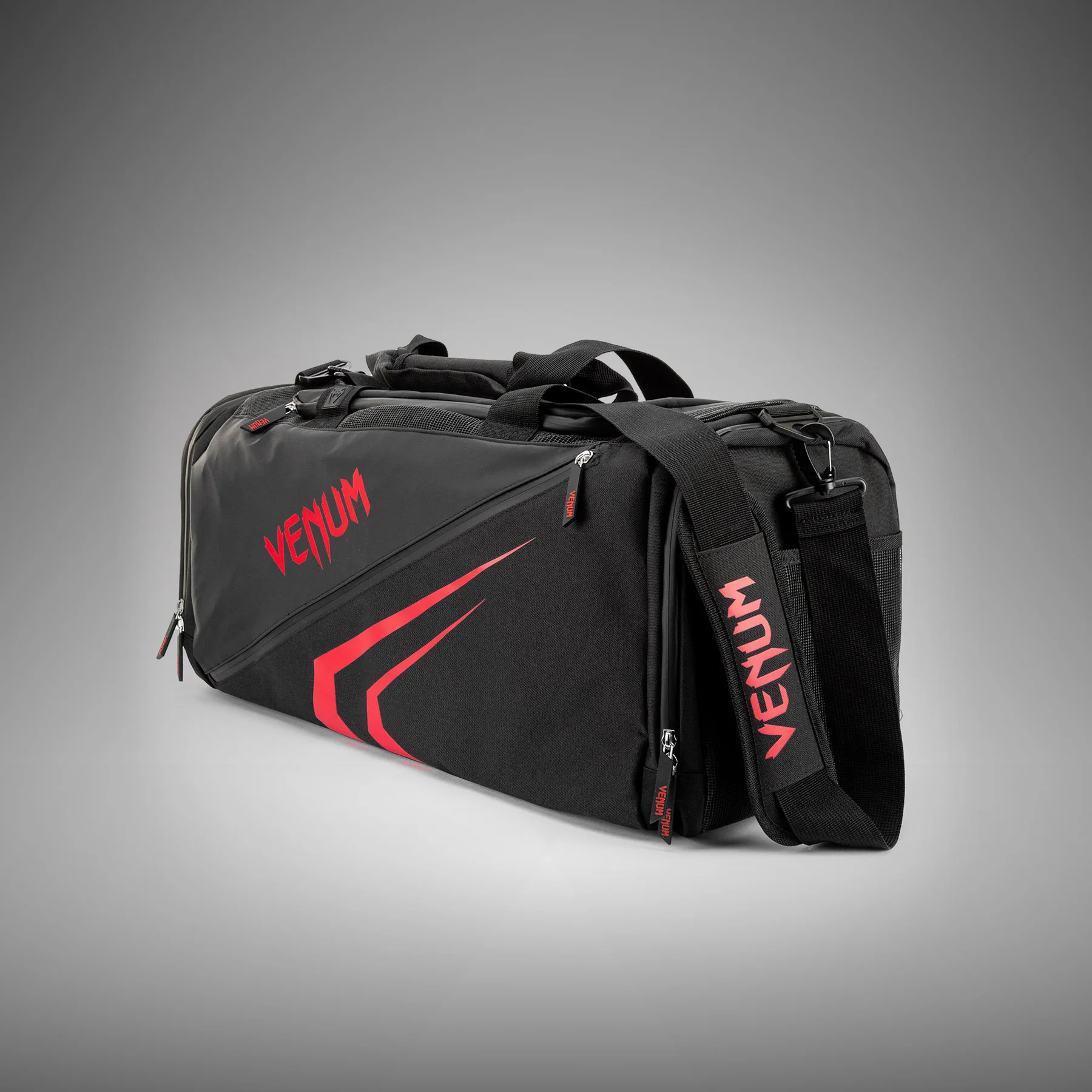 Venum Trainer Lite Evo Sports Bags (48L) - Black/Red - Image 3