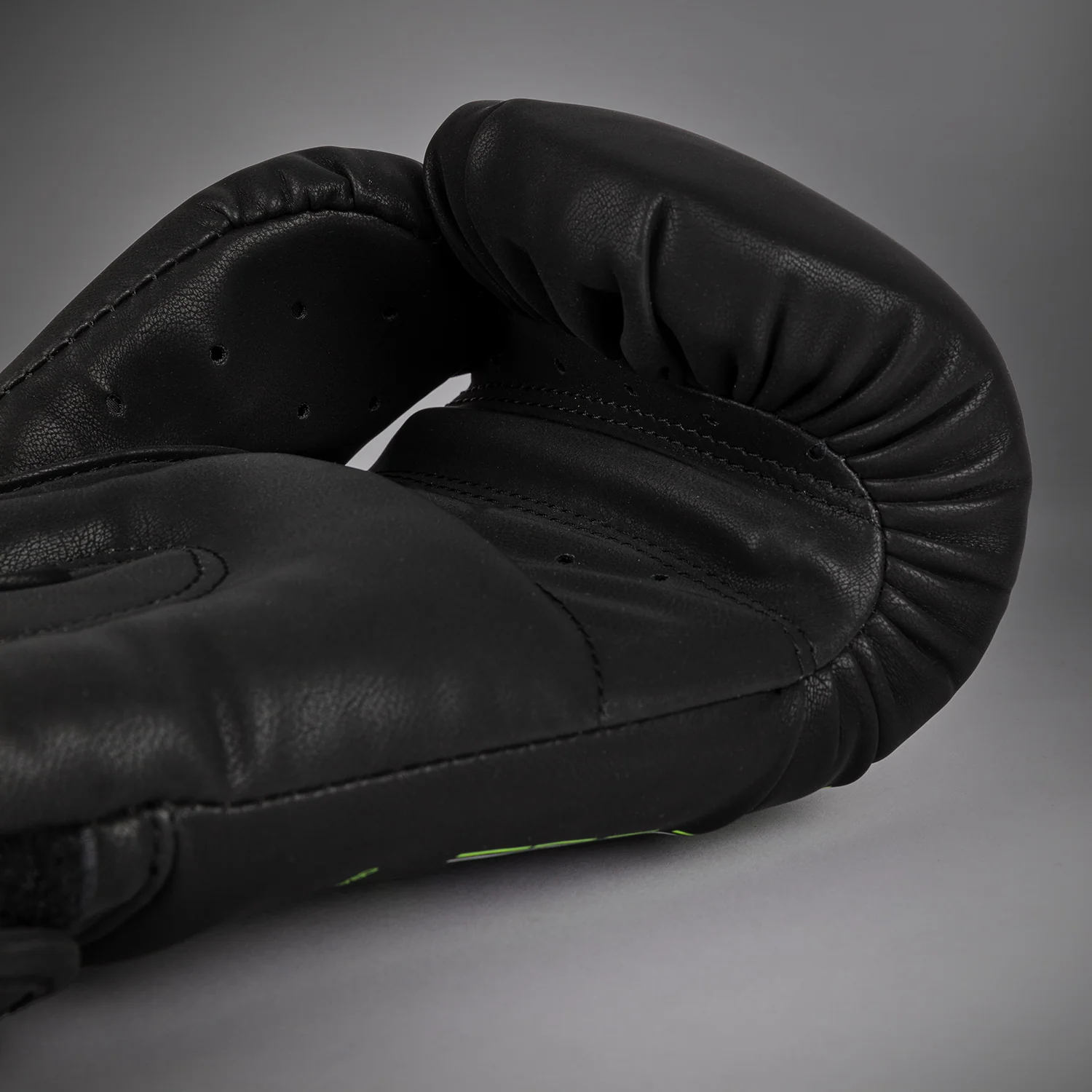 Venum Training Camp 4.0 Boxing Gloves - Black/Neon Green - Image 3