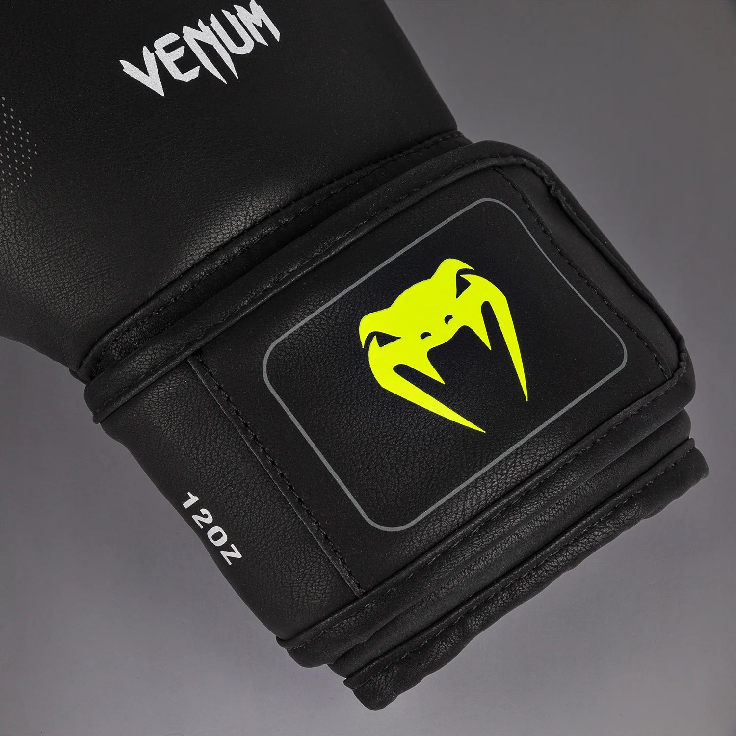 Venum Training Camp 4.0 Boxing Gloves - Black/Neon Green - Image 5