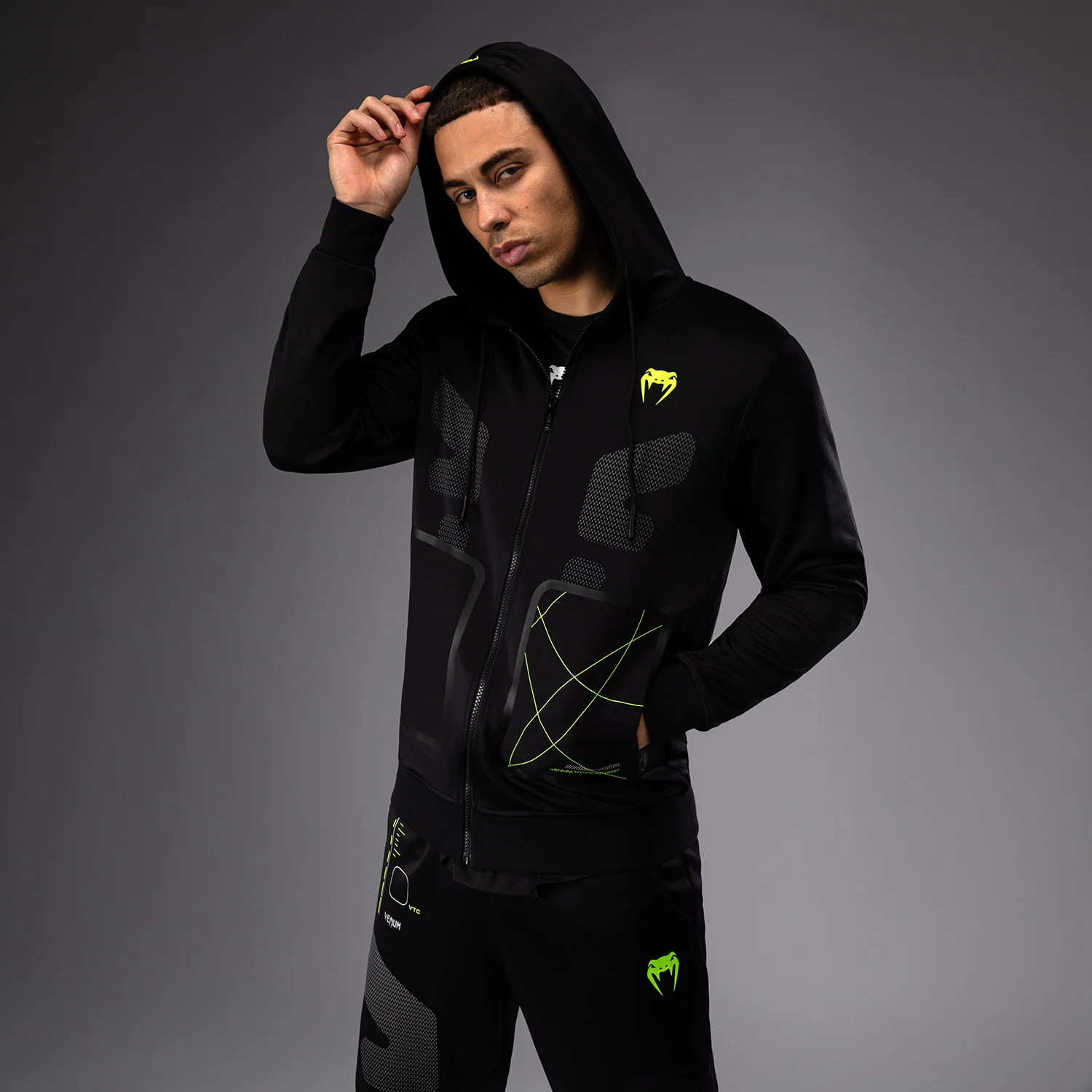 Venum Training Camp 4.0 Full Zip Hoodie - Black/Neon Green - Image 4