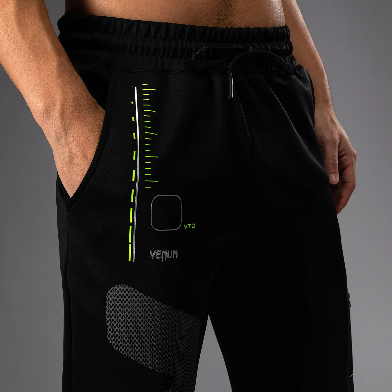 Venum Training Camp 4.0 Jogger - Black/Neon Green - Image 6