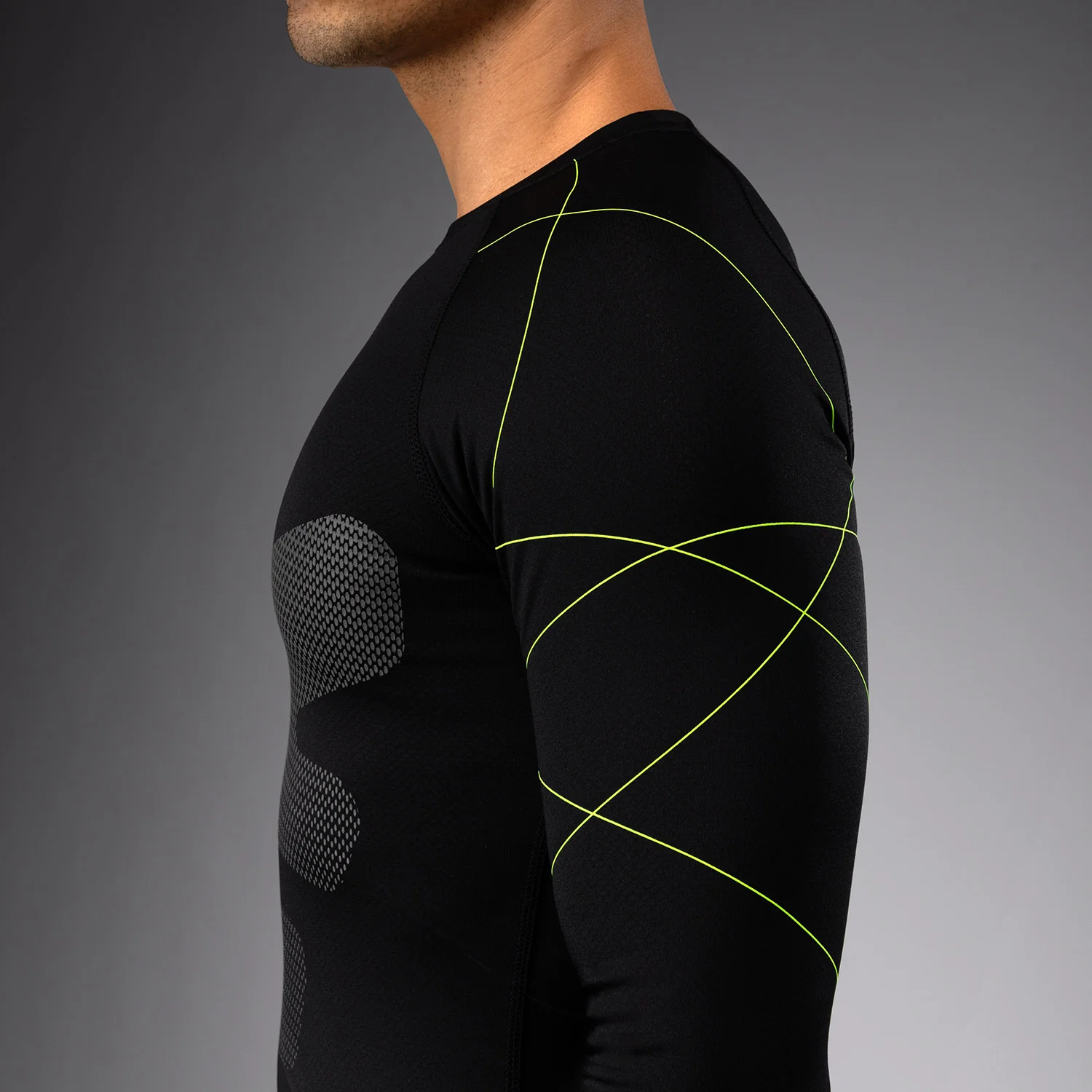 Venum Training Camp 4.0 Long Sleeve Rashguard - Black/Neon Green - Image 7