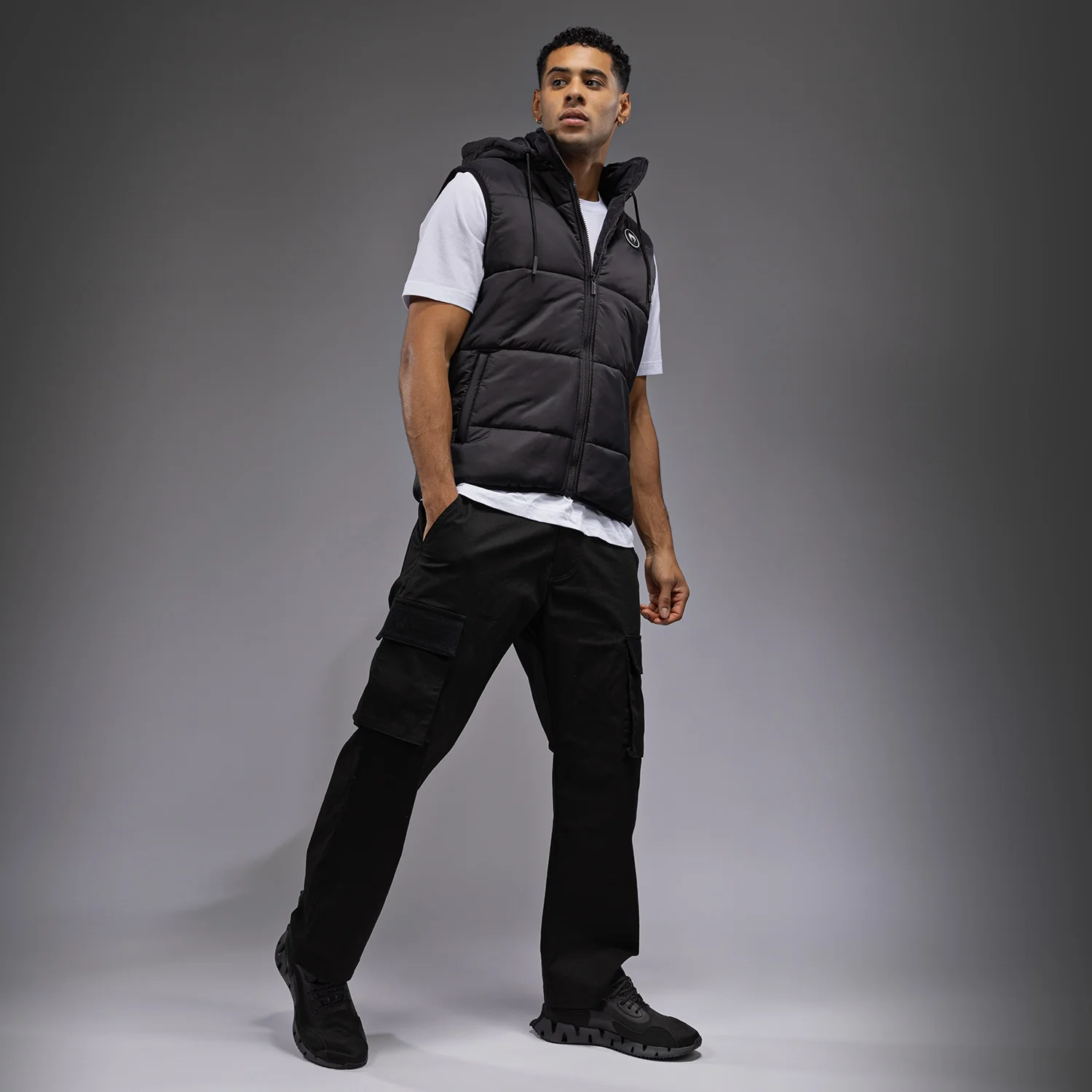 Venum Urban Guard Down Vest - Black - Image 3