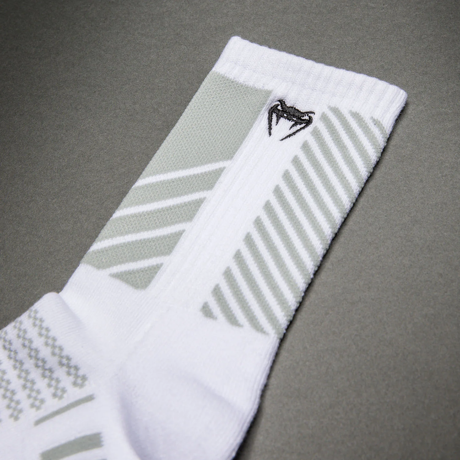Venum Vector Crew Socks 3 Pack - White/Grey - Image 4