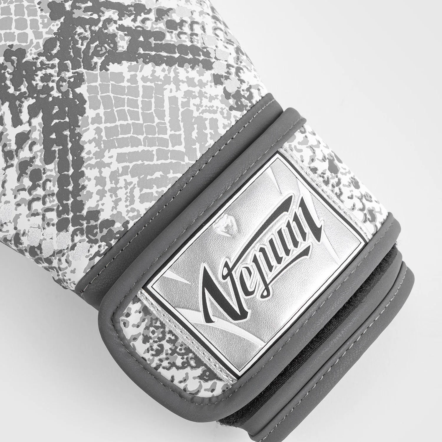 Venum White Snake Boxing Gloves for Women - White - Image 4