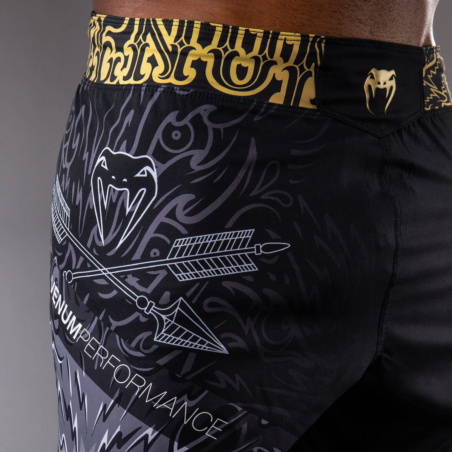 Venum Wolf Atak Fightshorts - Black/Grey - Image 6