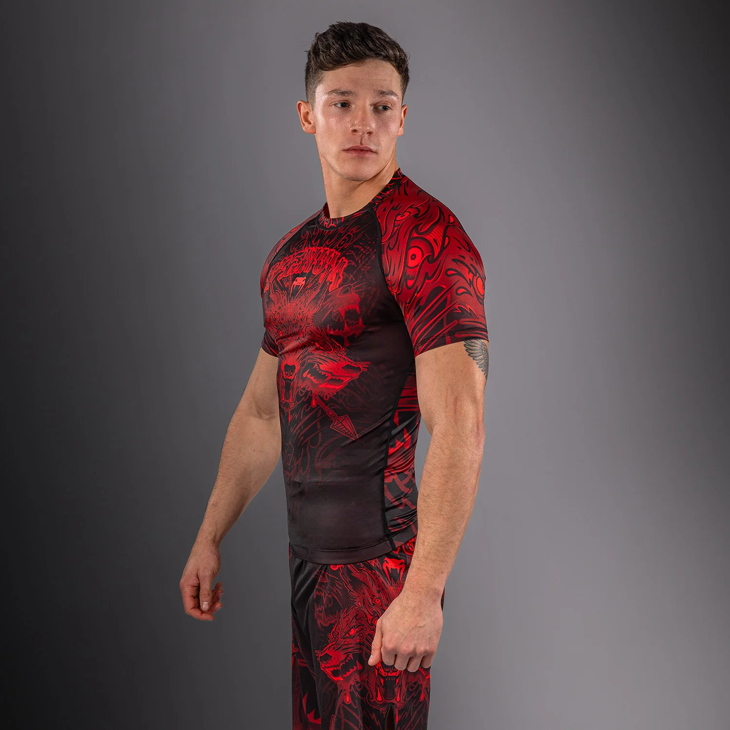 Venum Wolf Atak Short Sleeve Rashguard - Black/Red - Image 4