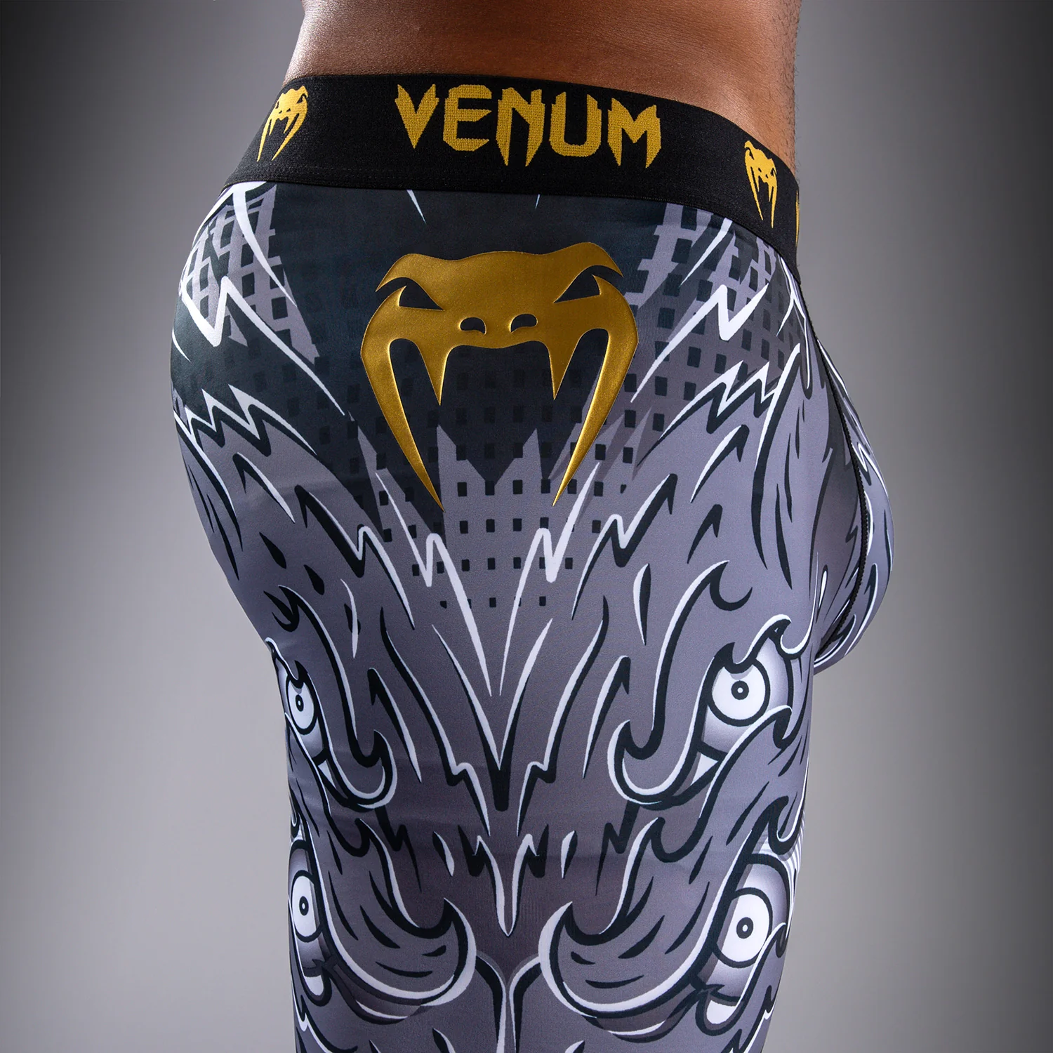 Venum Wolf Atak Spats - Black/Grey - Image 7
