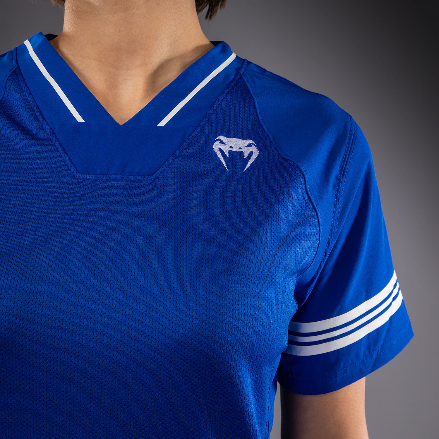 Venum Women's Flag Football Jersey - Royal Blue - Image 3