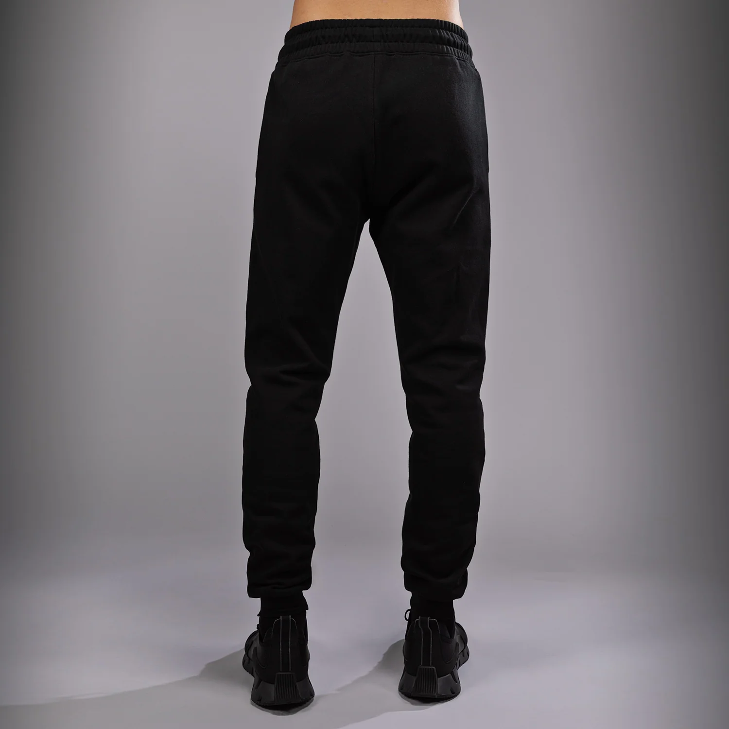 Venum x Assassin's Creed Shadows Jogger - Black - Image 5
