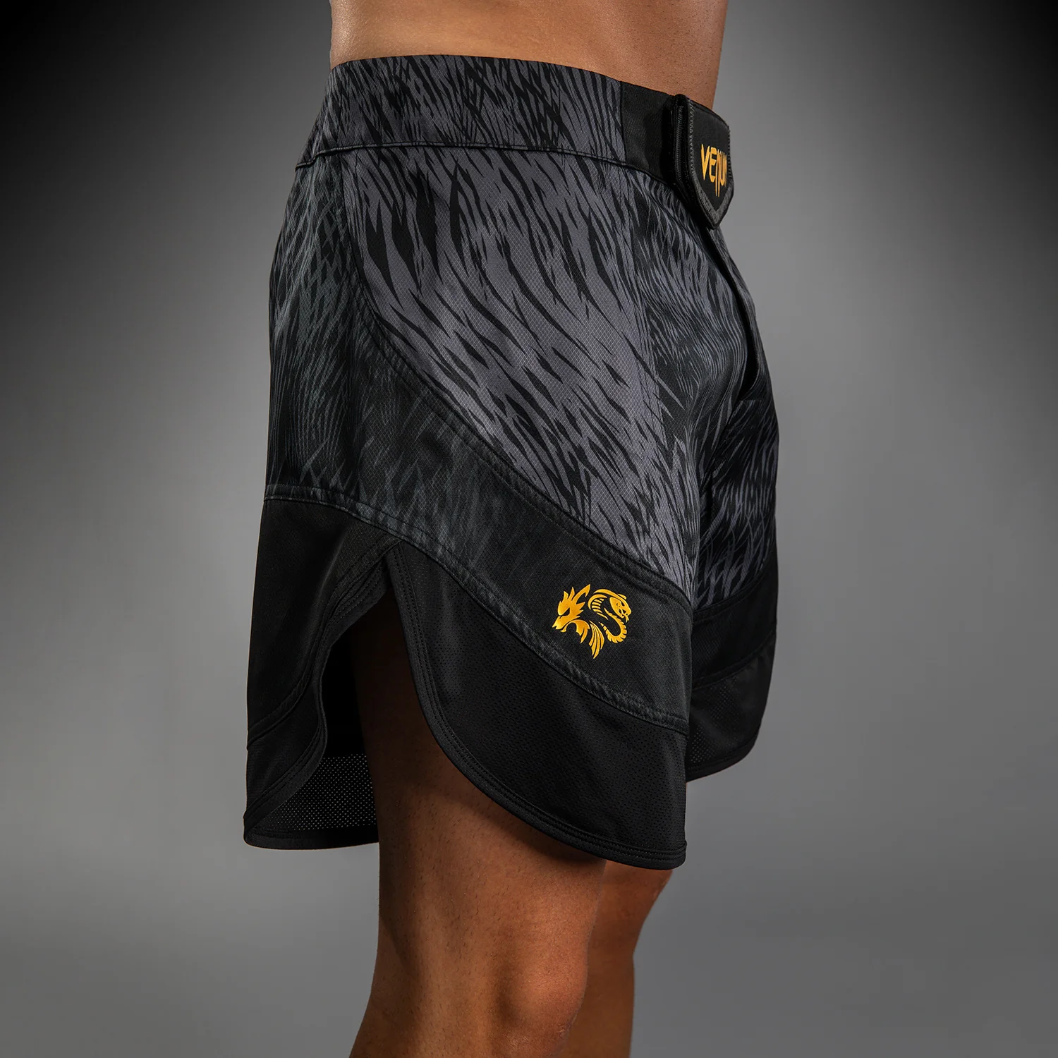 Venum x Chimaev Fightshorts - Black/Grey - Image 6
