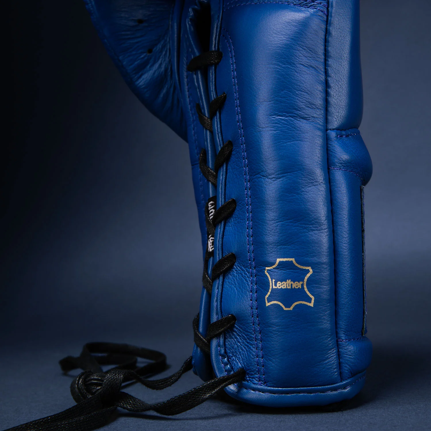 Venum Giant 2.0 Khamzat Chimaev Pro boxing gloves - Blue gold - Image 7
