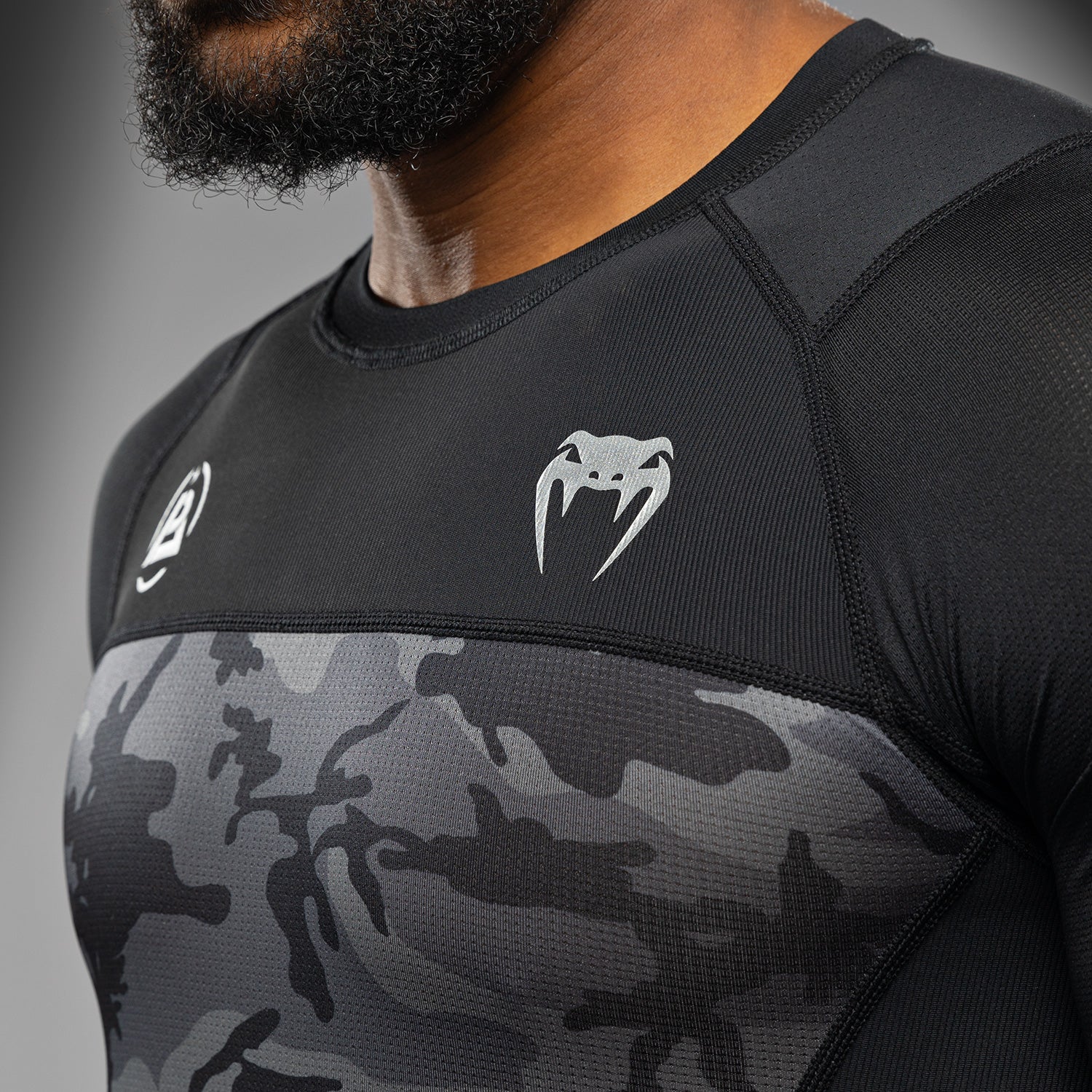 Venum x Polaris Short Sleeve Rashguard - Black/Storm Grey - Image 8