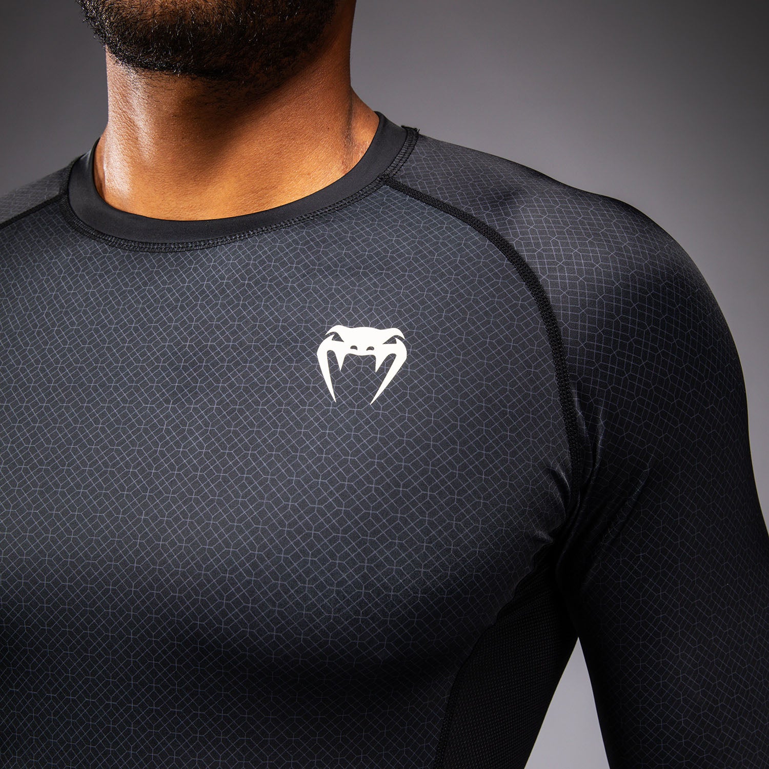 Venum x Roger Gracie Academy Long Sleeve Rashguard - Black - Image 5