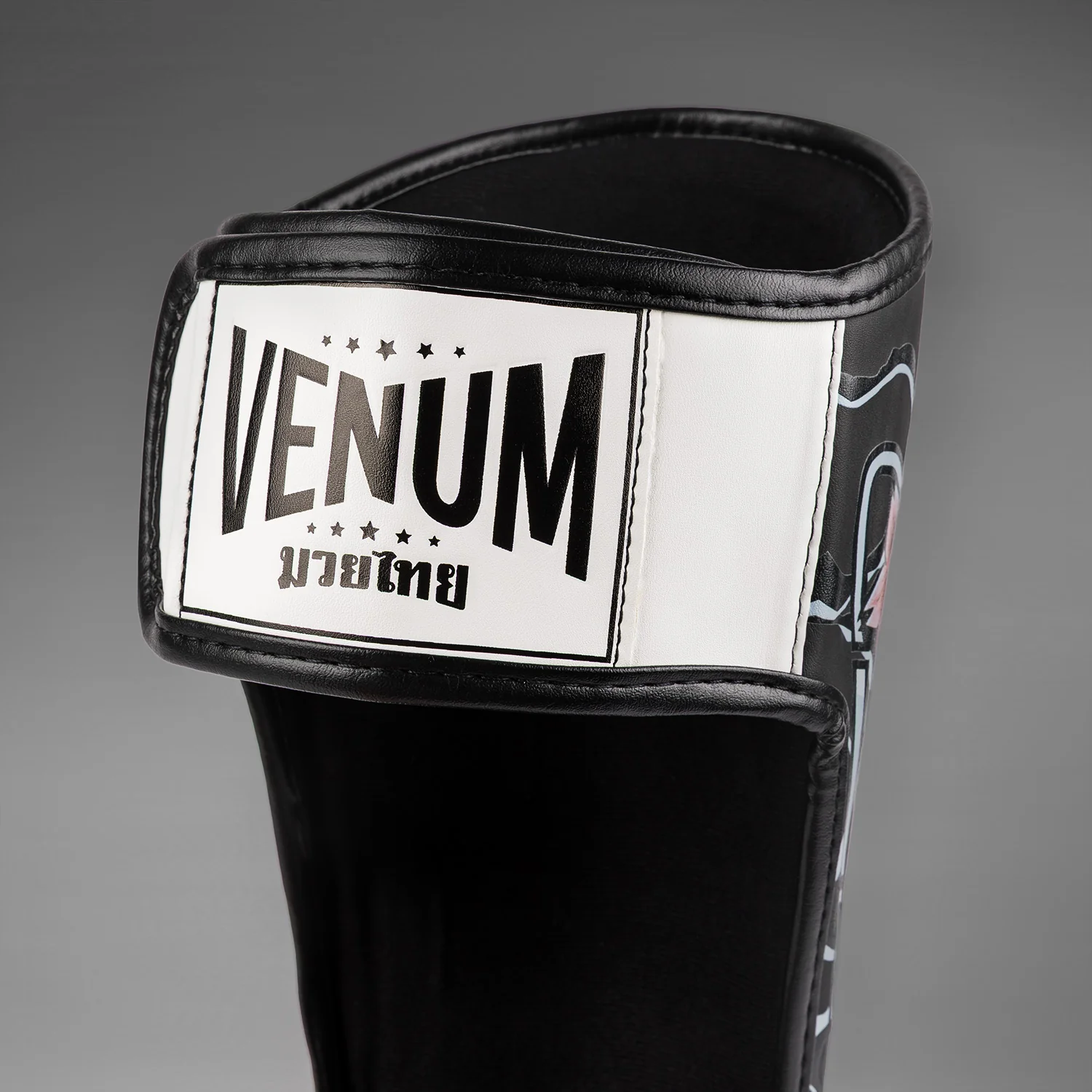 Venum x Tawanchay Shinguards Black/White - Image 6