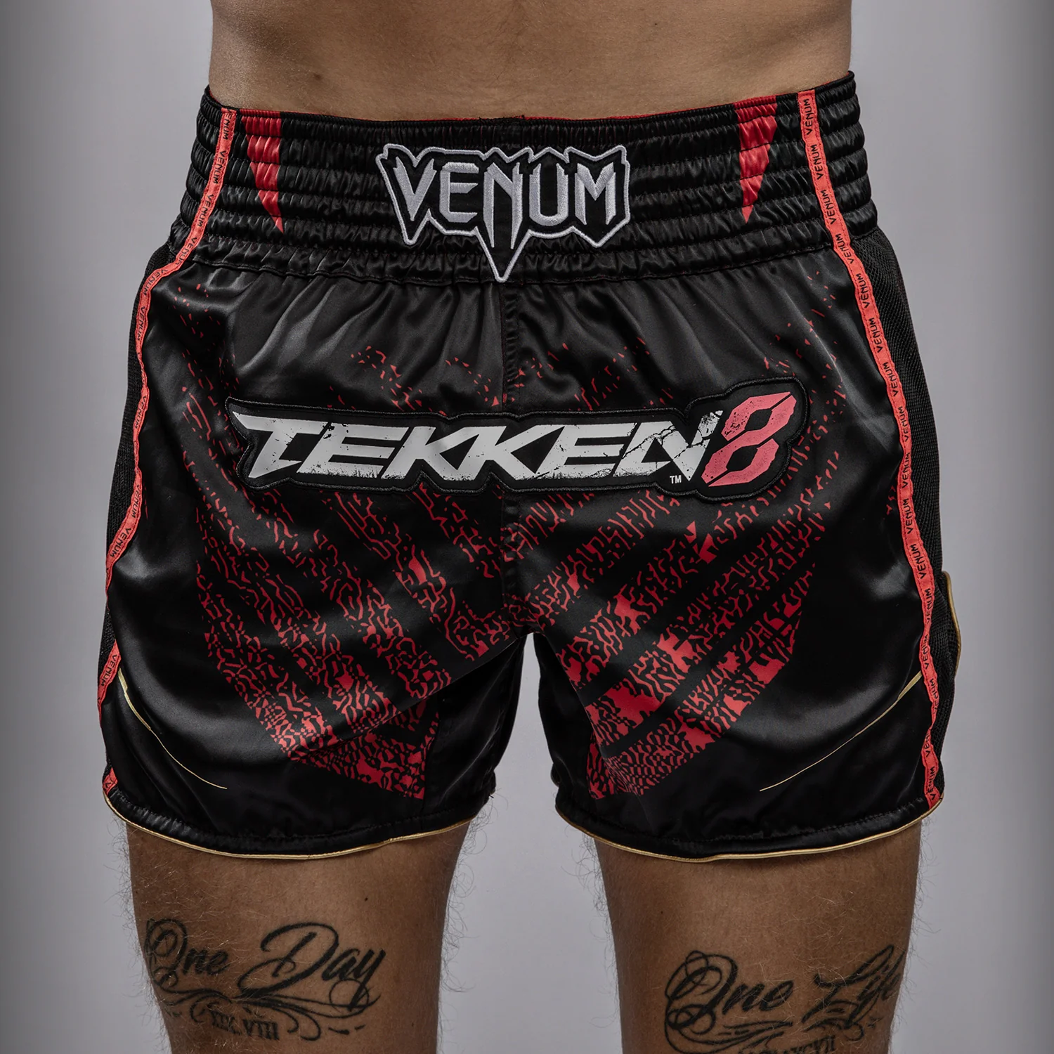Venum x TEKKEN 8 - Marshall Law Muay Thai Shorts - Black/Red/Gold - Image 5