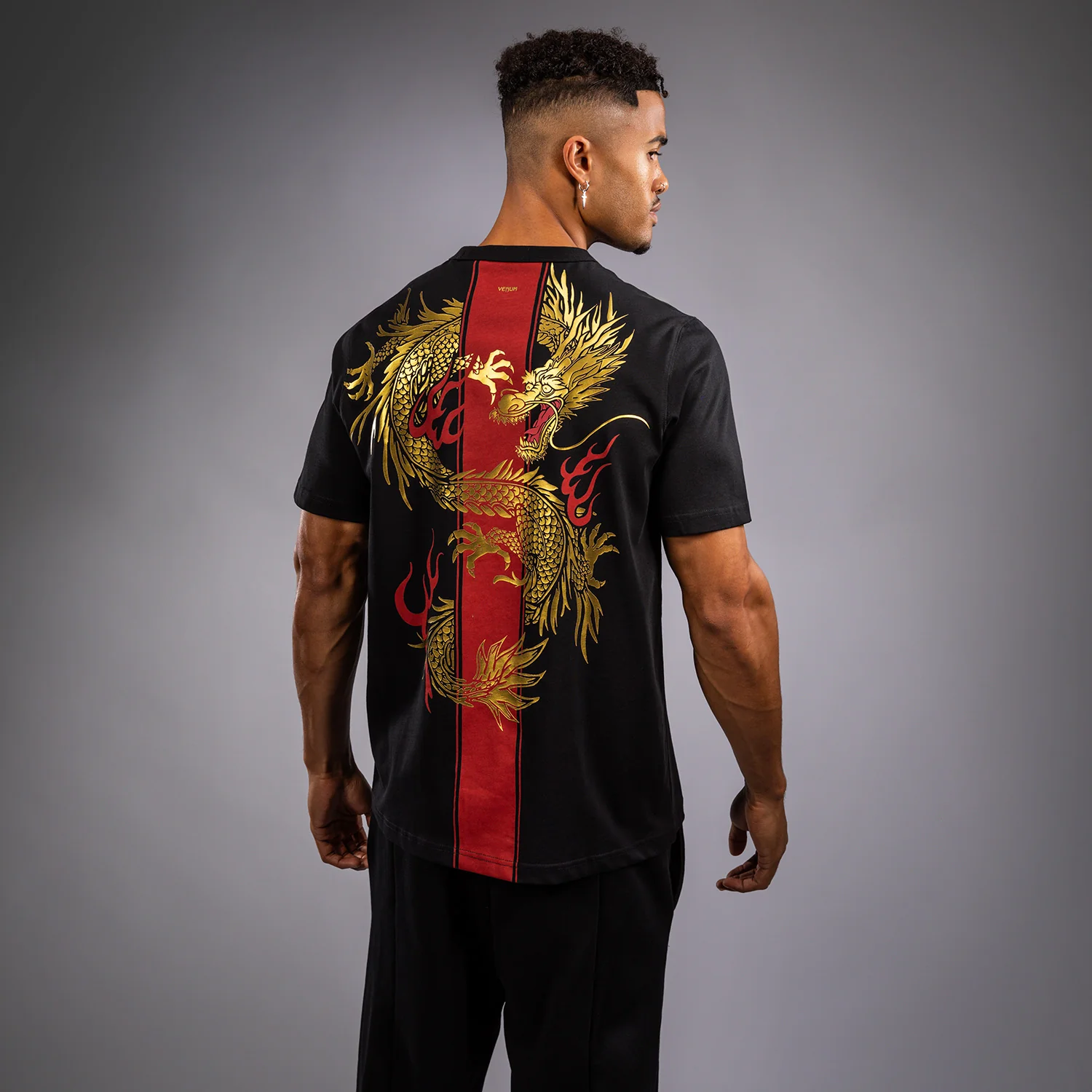 Venum x TEKKEN 8 - Marshall Law T-Shirt - Black/Red/Gold - Image 3
