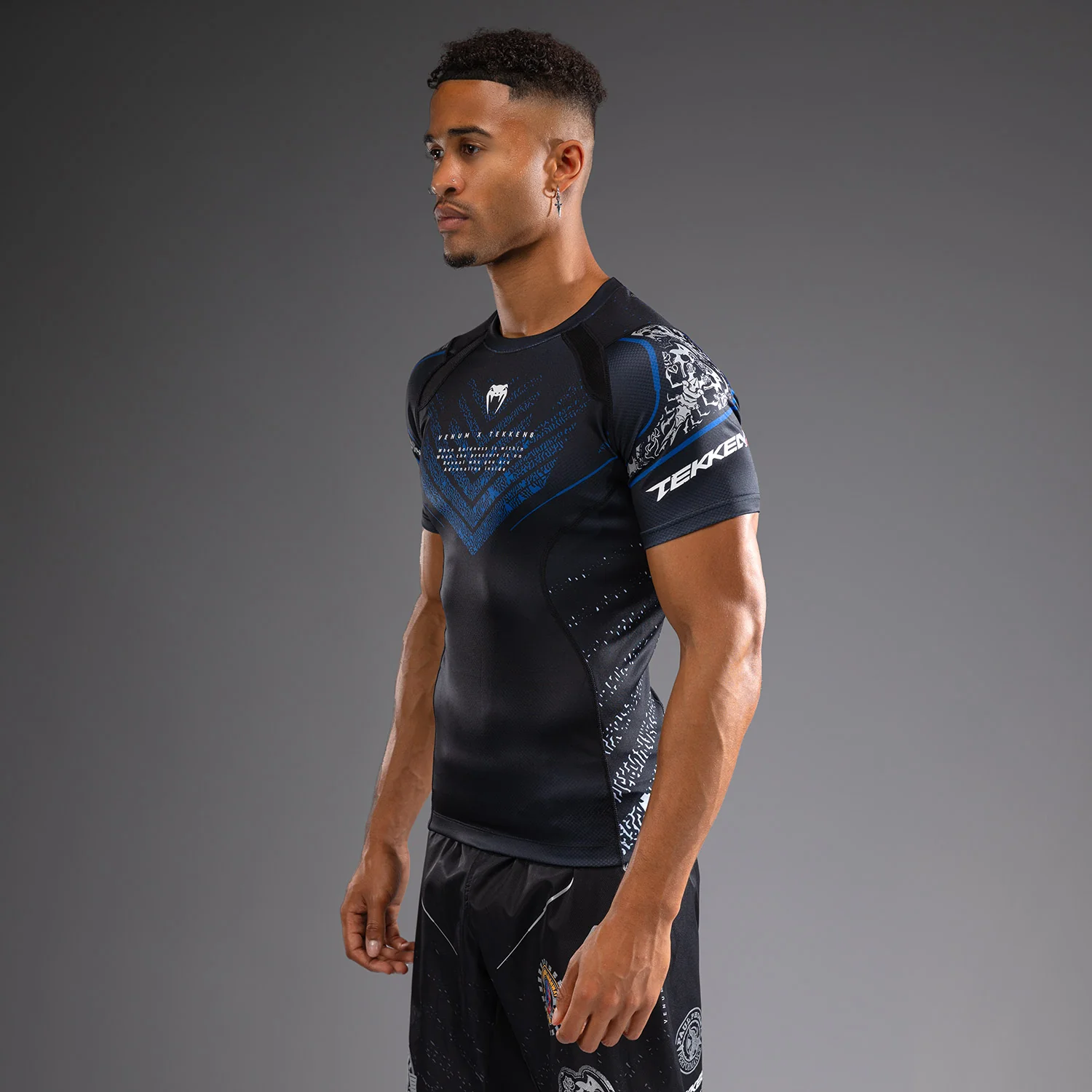 Venum x TEKKEN 8 - Paul Phoenix Rashguard - Black/Blue - Image 3