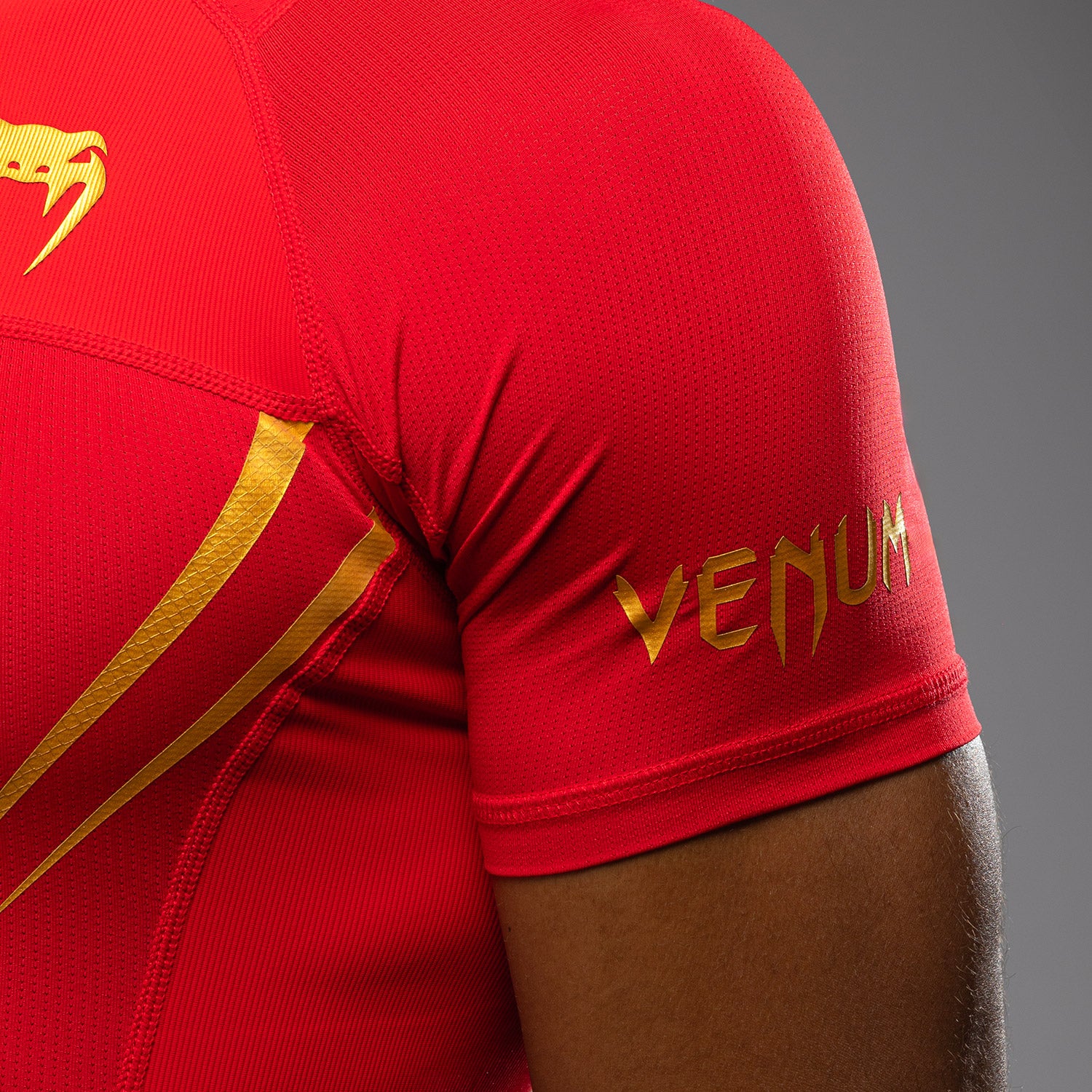 Venum x WOW FC Short Sleeve Rashguard - Fury Red/ Gold - Image 9