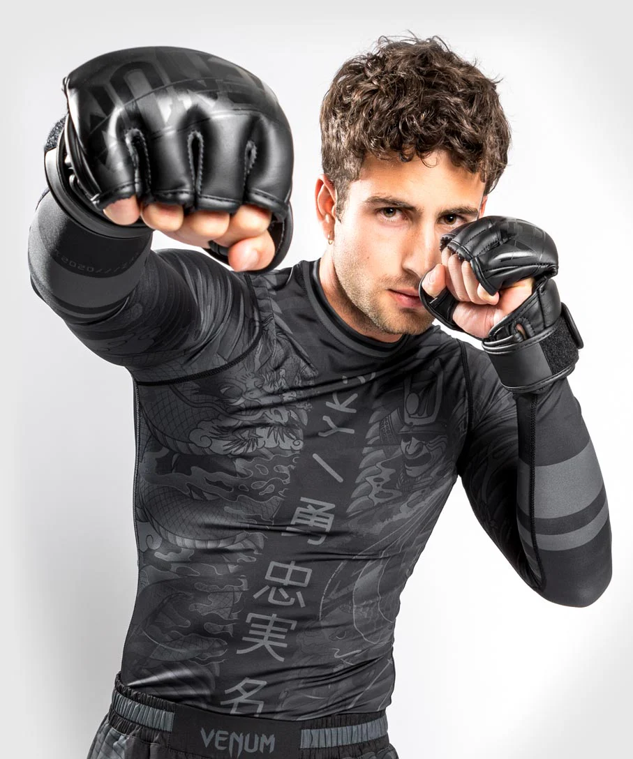 Venum YKZ21 Rashguard Long Sleeves – Black/Black - Image 3