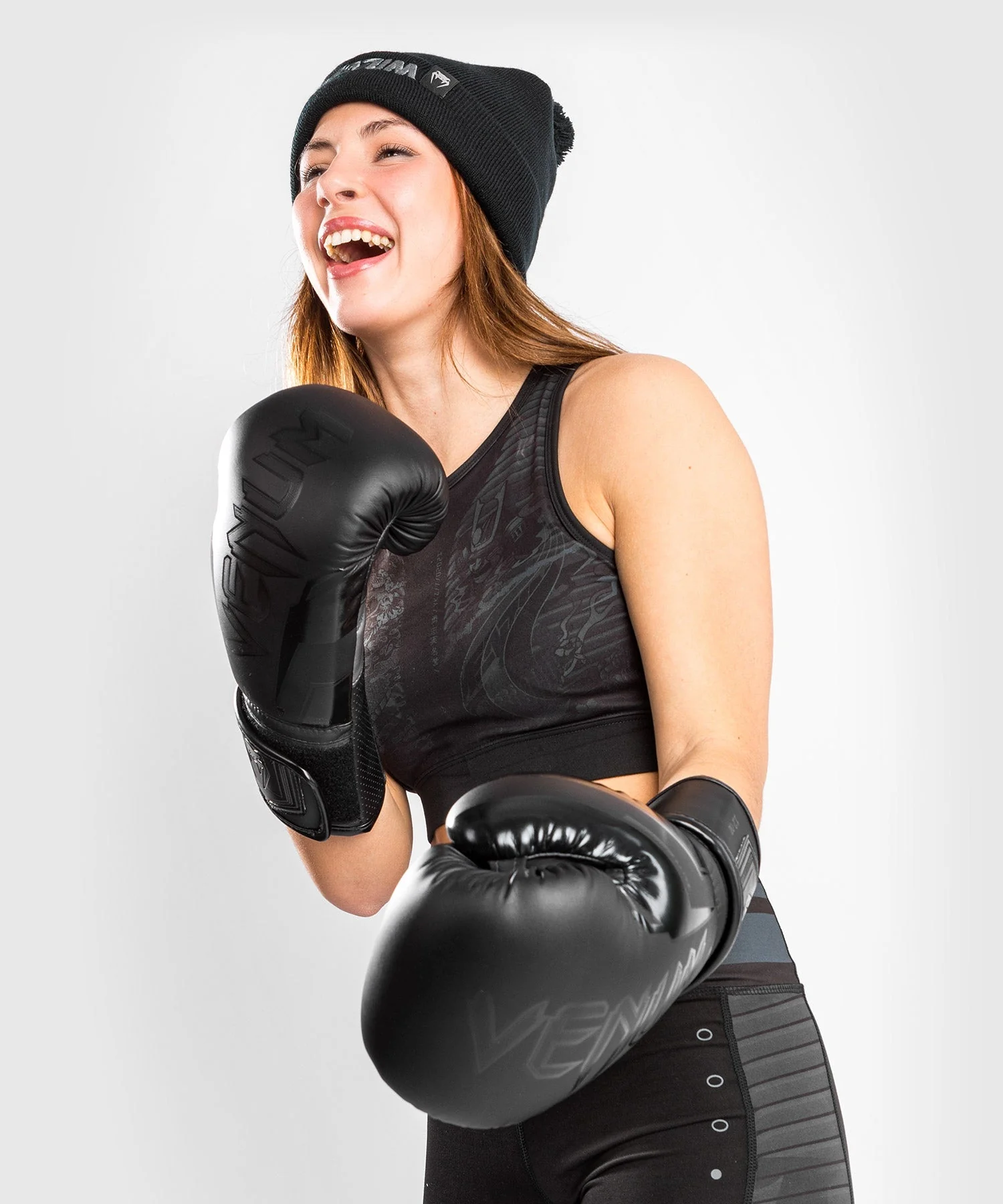 Venum YKZ21 Sport Bra – Black/Black - Image 4