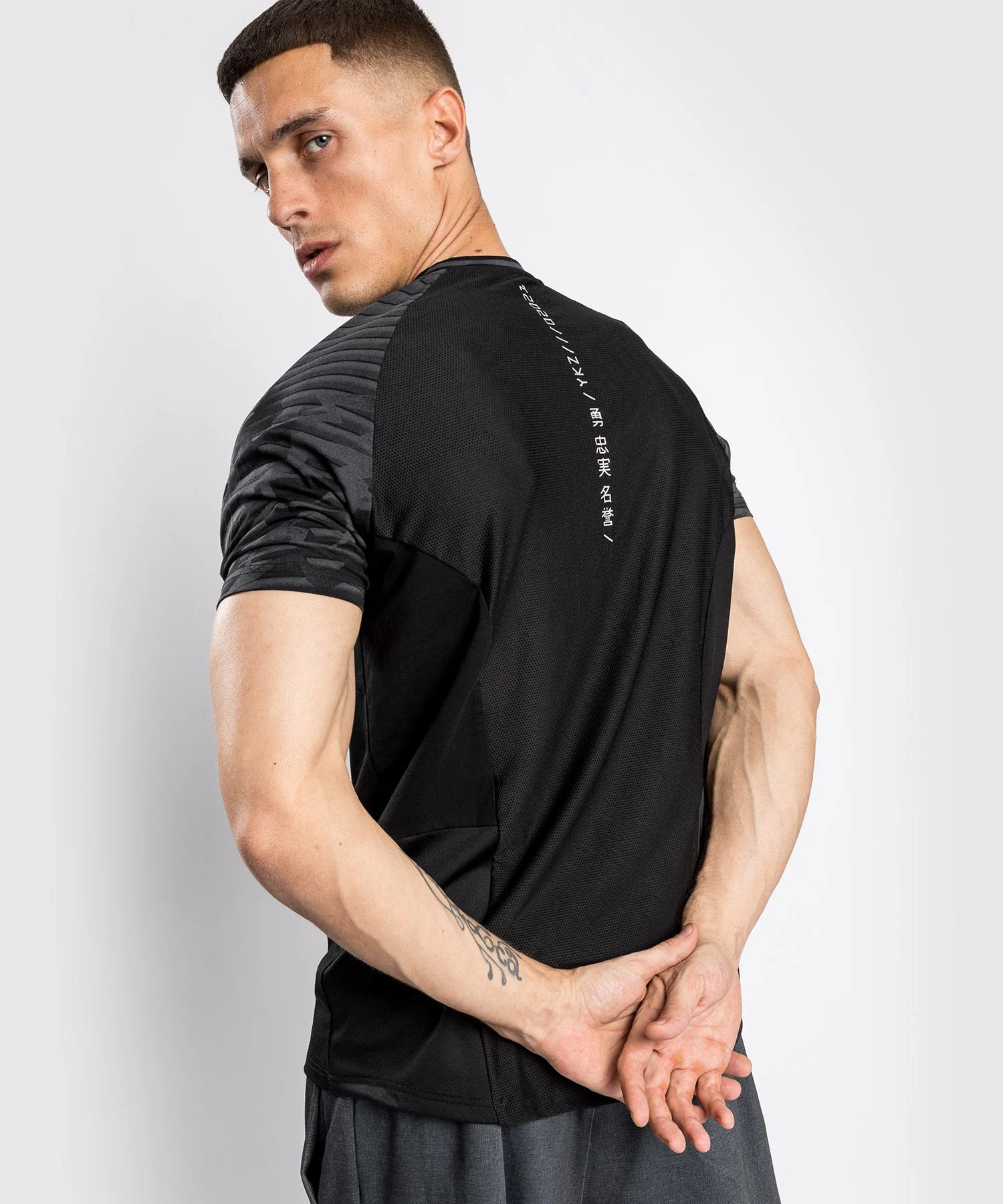Venum YKZ21 T-shirt – Black/Black - Image 2