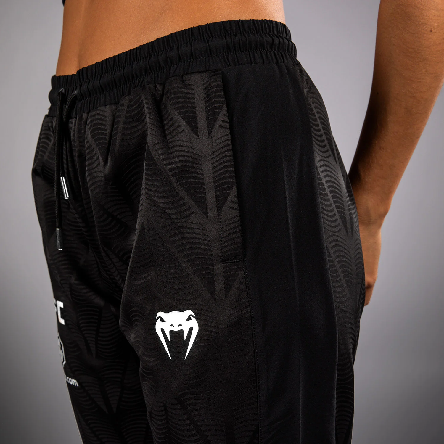 Women's UFC Zenith by Venum Black Authentic Fight Night Walkout Pant - Image 6