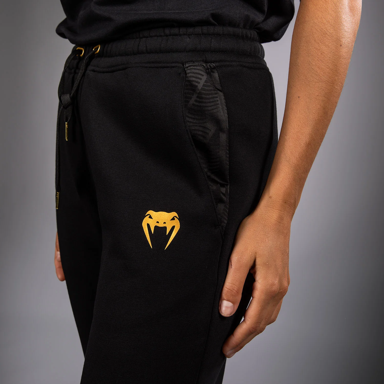 Women's UFC Zenith by Venum Replica Champion Pant - Image 6